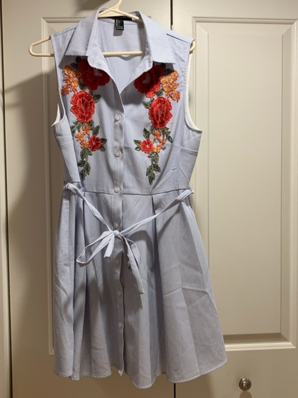 Blue White Striped Button Down Fit-n-Flare Dress Forever 21  Women’s Size M